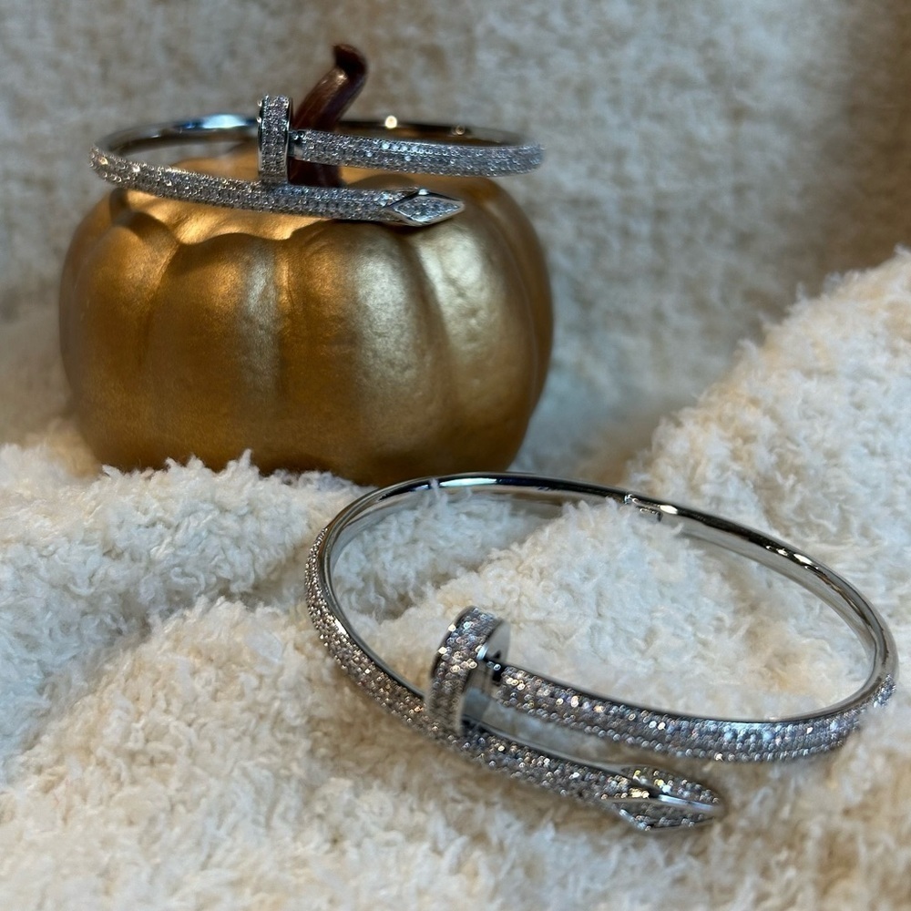 CHIC SILVER-TONE SPARKLING CUBIC ZIRCONIA CUFF BANGLE- LUXURY- NWOT